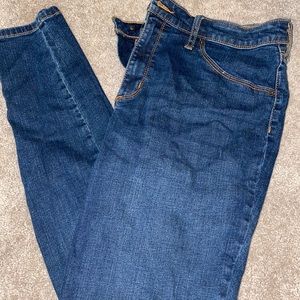 Universal Thread Jegging